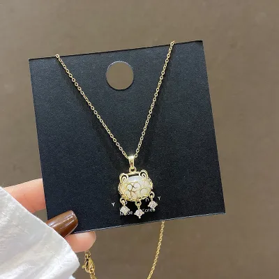 Women Exquisite Rhinestone And Imitation Pearl Stainless Steel Pendant Necklace