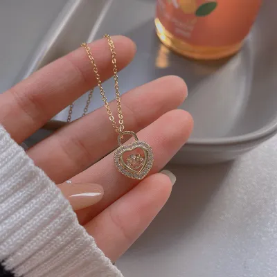 Women Exquisite Rhinestone And Imitation Pearl Stainless Steel Pendant Necklace