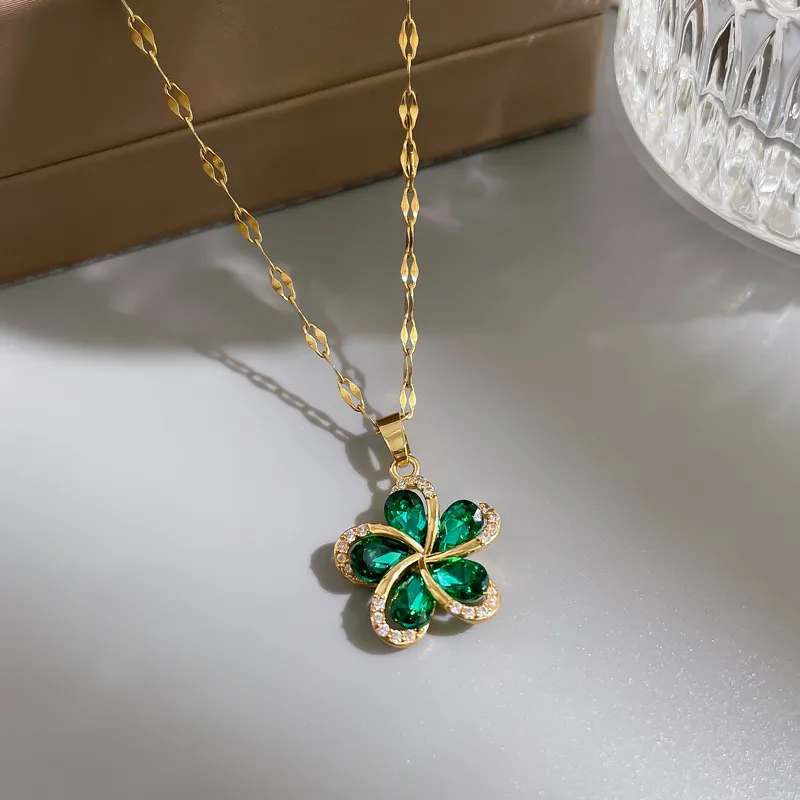 Women Vintage Rhinestone Flower Shaped Pendant Stainless Steel Necklace