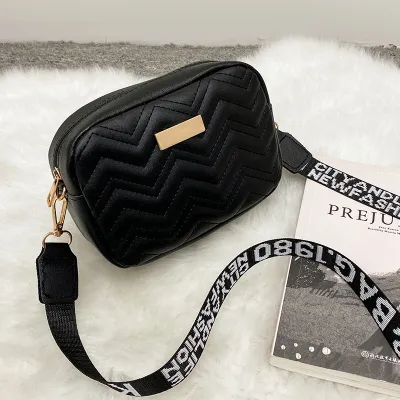 Women Fashion Casual Wave Stitch Design Solid Color PU Crossbody Bag