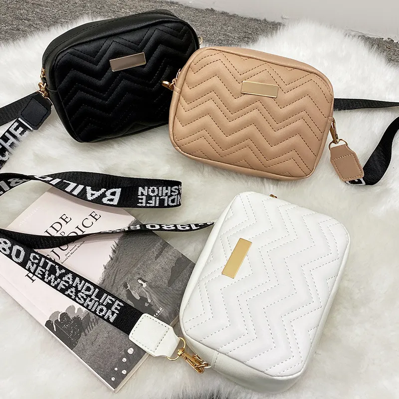 Women Fashion Casual Wave Stitch Design Solid Color PU Crossbody Bag