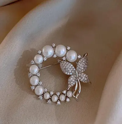 Diamond Pearl Butterfly Brooch Fan Temperament Women Jewelry
