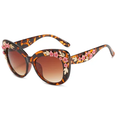 Women Unique Flower Design Cat Eye Sunglasses