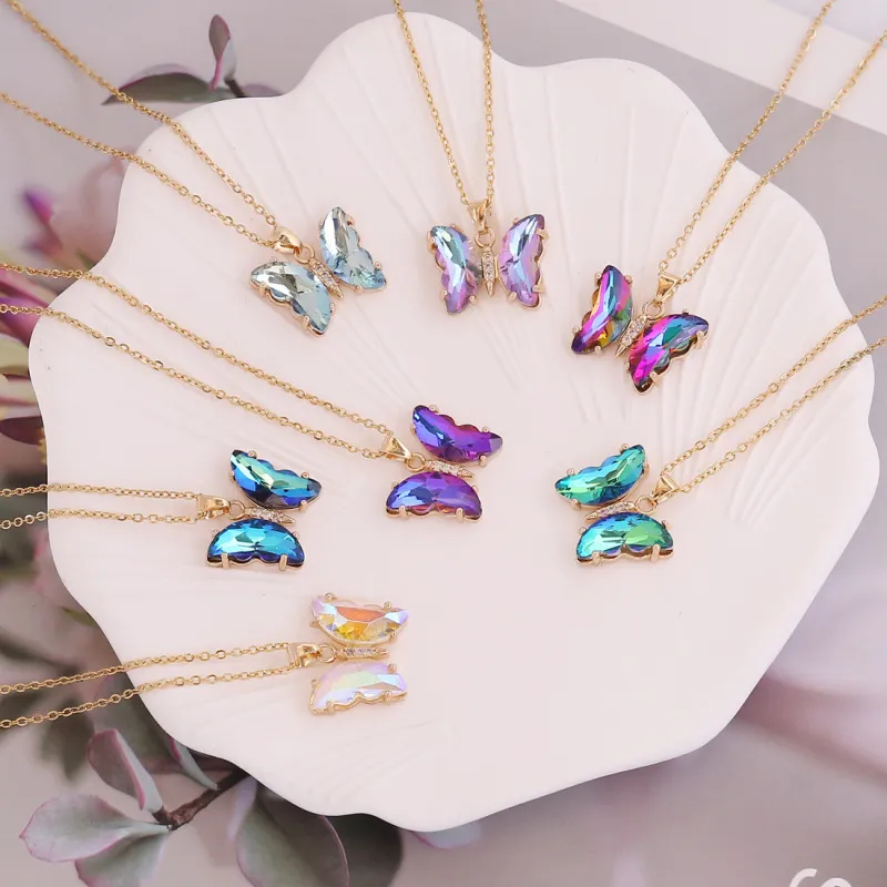 Women's Gradient Color Grass Butterfly Pendant Necklace
