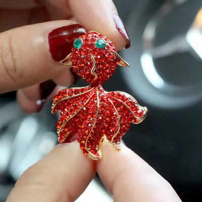 Women Fashion Pearl Floral Rhinestone Alloy Brooch