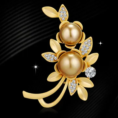 Women Fashion Pearl Floral Rhinestone Alloy Brooch