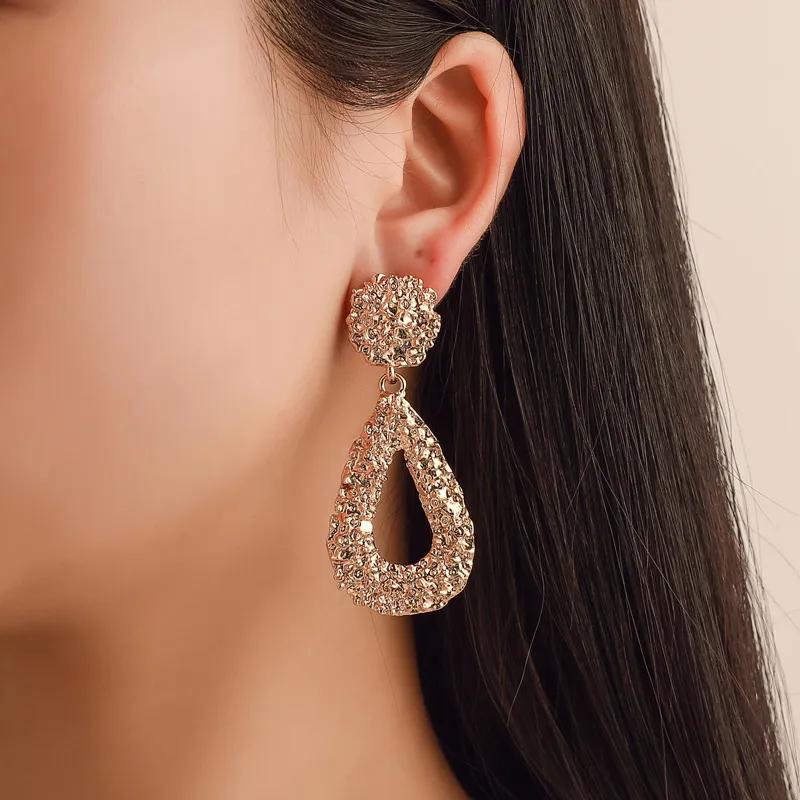Women Exaggerated Water Drop Shaped Alloy Drop Earrings