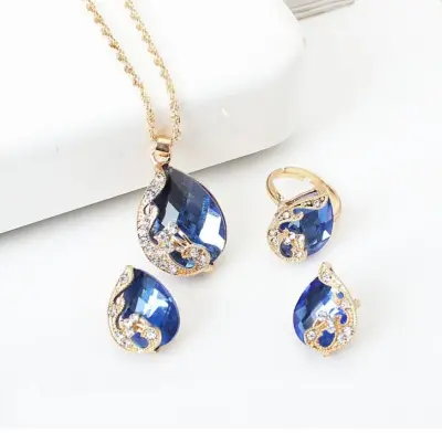 Women Fashion Peacock Alloy Inlaid Crystal 3 Piece Necklace