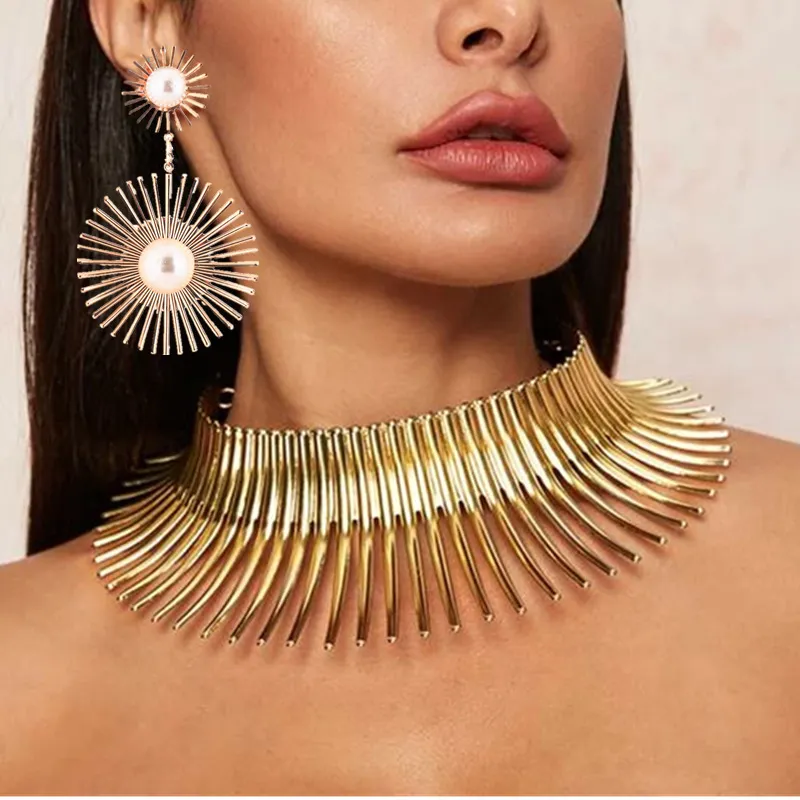 Women Fashion Exaggerated Blossom Sun Alloy Choker Earrings Set with Imitation Pearls