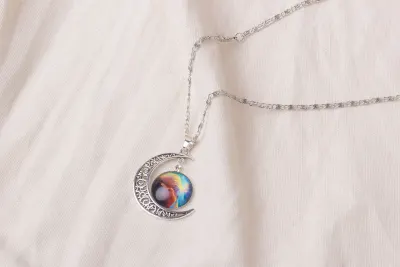 Women Retro Starry Moon Metal Necklace Fashion Jewelry