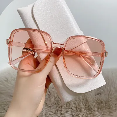 Women Retro Rice Nail Square Frame Gradient Sunglasses