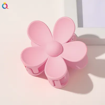 Women's Fashion Simple Resin Autumn Winter Color Floral Hair Clip