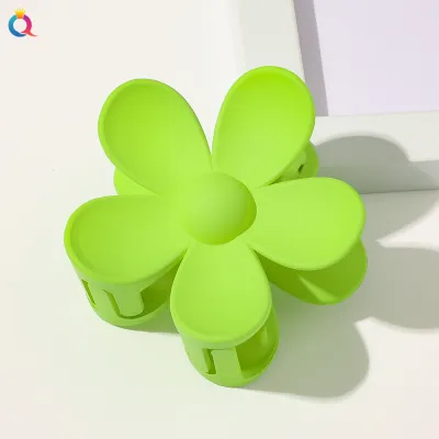 Women's Fashion Simple Resin Autumn Winter Color Floral Hair Clip