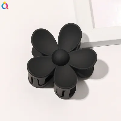 Women's Fashion Simple Resin Autumn Winter Color Floral Hair Clip