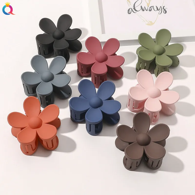 Women's Fashion Simple Resin Autumn Winter Color Floral Hair Clip
