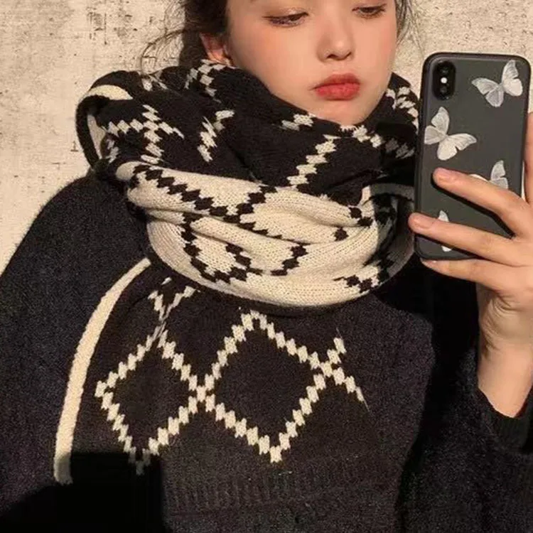 Unisex Winter Long Thickened Double-Sided Diamond Jacquard Wool Knitted Scarf