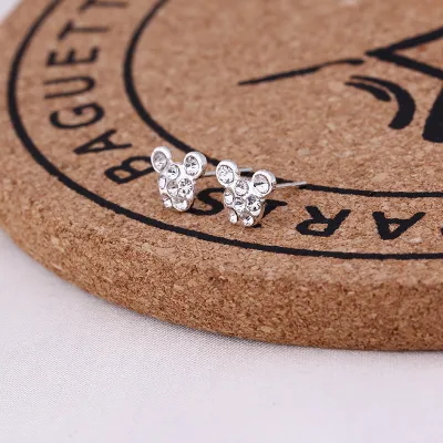 Women Fashion Alloy Diamond Pearl Heart Shaped Stud Earrings
