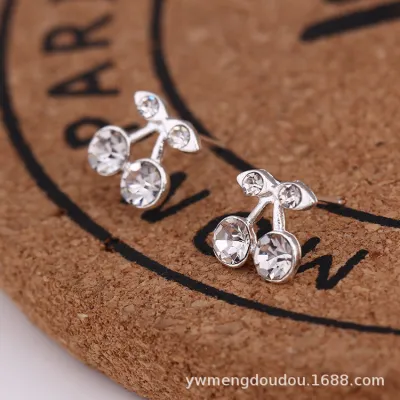 Women Fashion Alloy Diamond Pearl Heart Shaped Stud Earrings