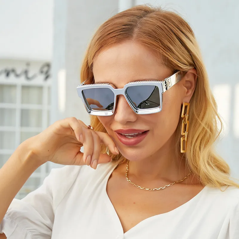 Unisex Fashion Diamond Square Frame Sunglasses PC Lens