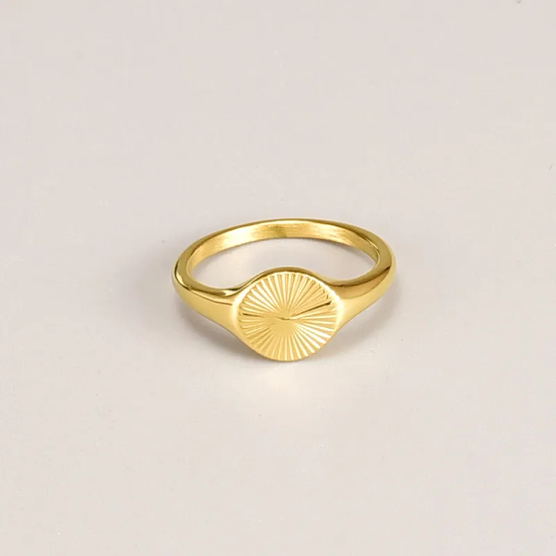 Women's Fashion Retro Boho Heart Shaped Titanium Steel Ring