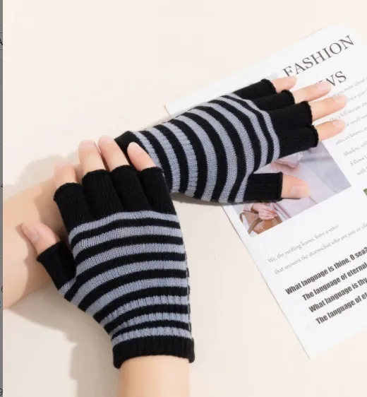 Kids Girls Boys Fashion Winter Warm Knitted Striped Fingerless Gloves