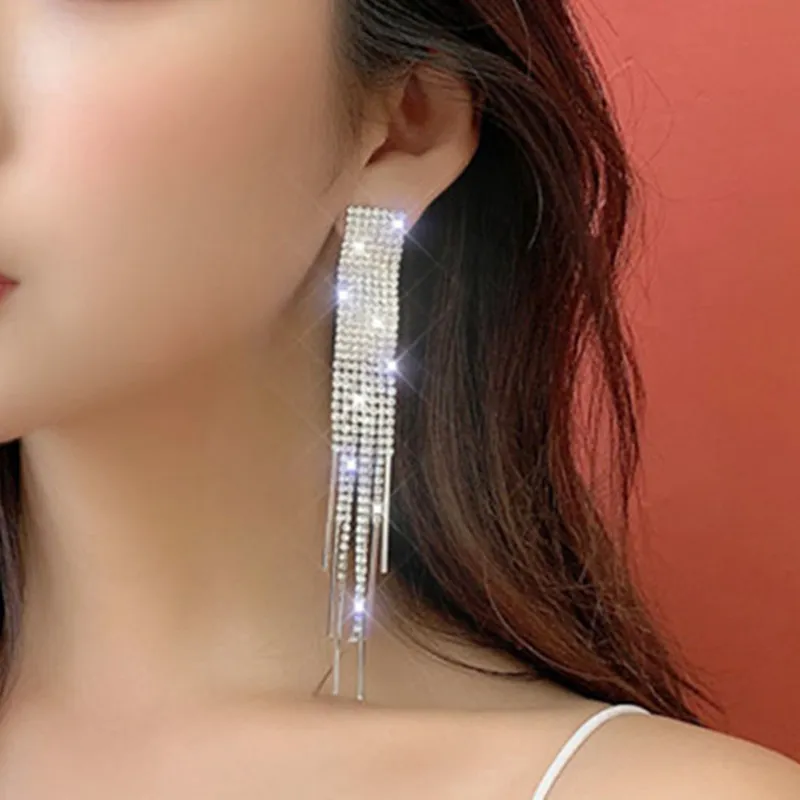 Women Fashionable Alloy Rhinestone Long Tassel Earrings