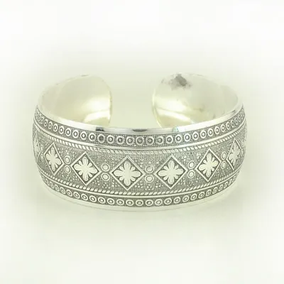 Women's Fashion Retro Carved Elephant Open Bangle Bracelet