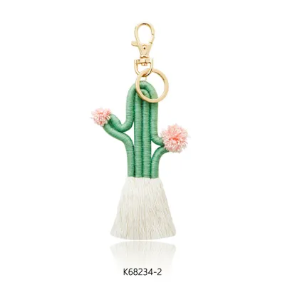 Hand-Woven Cactus Keychain Accessories Pendant Bohemian Plant Floral Tassel Bag Pendant Women