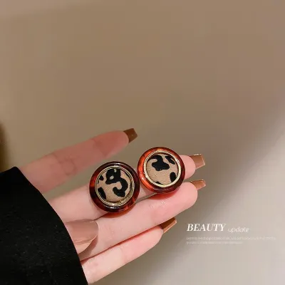 925 Silver Needle Autumn And Winter Simple Leopard Flannel Earrings