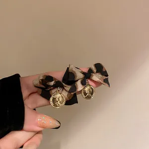925 Silver Needle Autumn And Winter Simple Leopard Flannel Earrings
