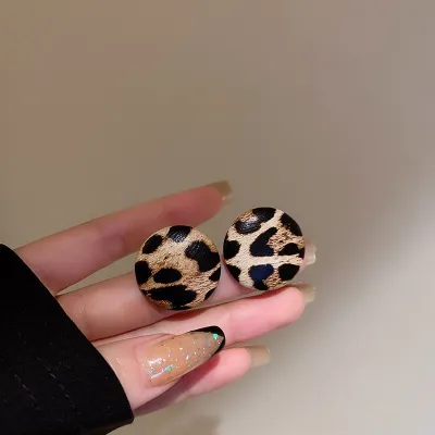 925 Silver Needle Autumn And Winter Simple Leopard Flannel Earrings