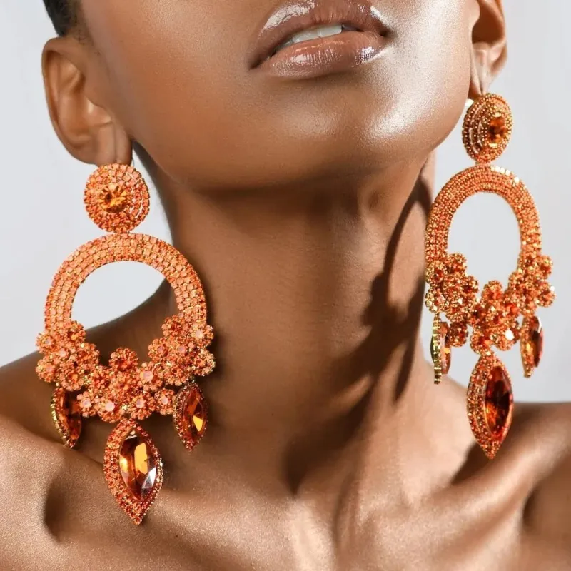 Wholesale Women Fashion Exaggerated Geometric Pendant Rhinestone Earrings