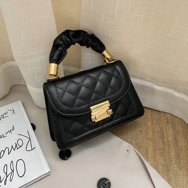 Women Fashion Diamond Chain One Shoulder Messenger Crossbody Bag