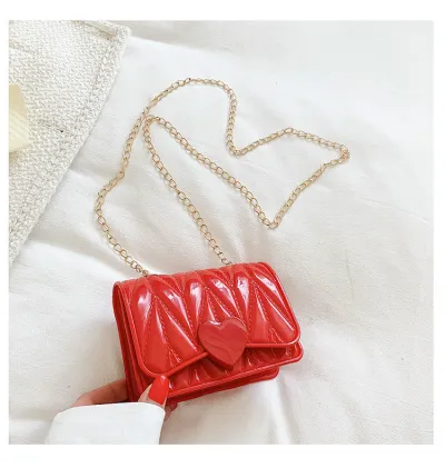 Kids Heart-shaped Silicone PVC Crossbody Bag with Magnetic Buckle