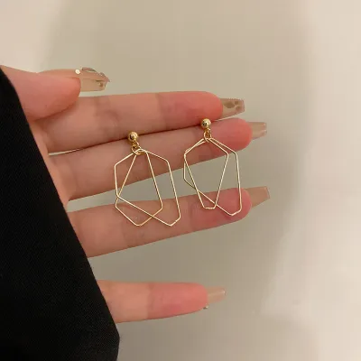 Wholesale Women Simple Silver Needle Metal Geometric Earrings