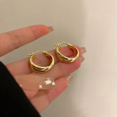 Wholesale Women Simple Silver Needle Metal Geometric Earrings