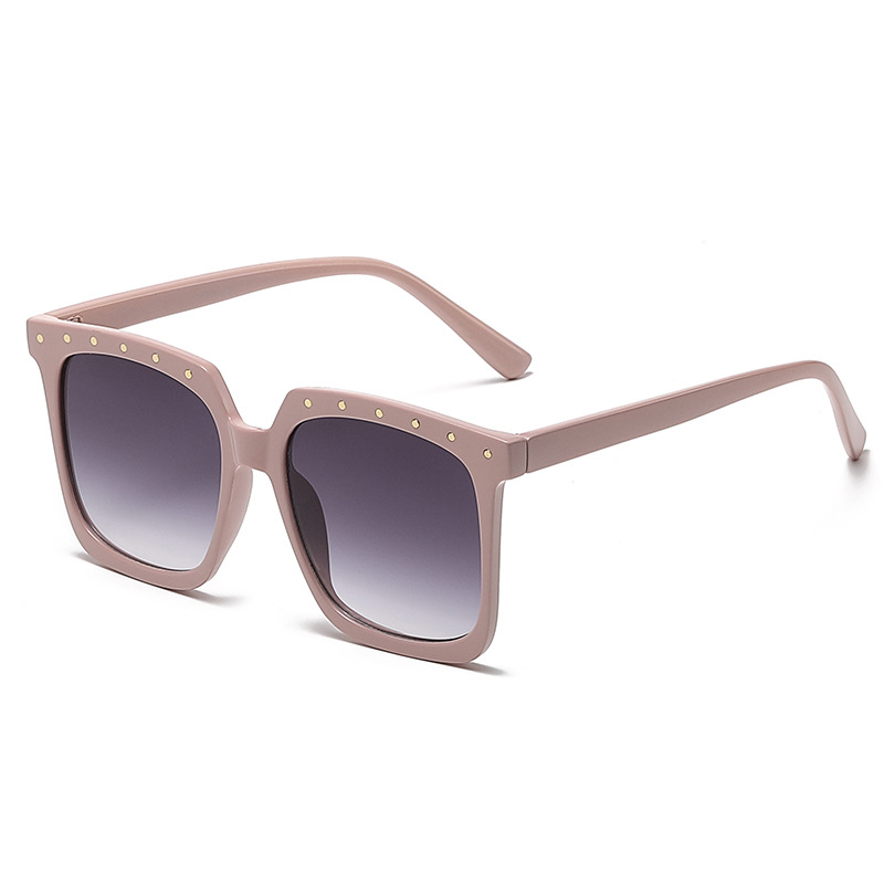 Wholesale Women Casual Plastic + Metal Beige Gradient Sunglasses