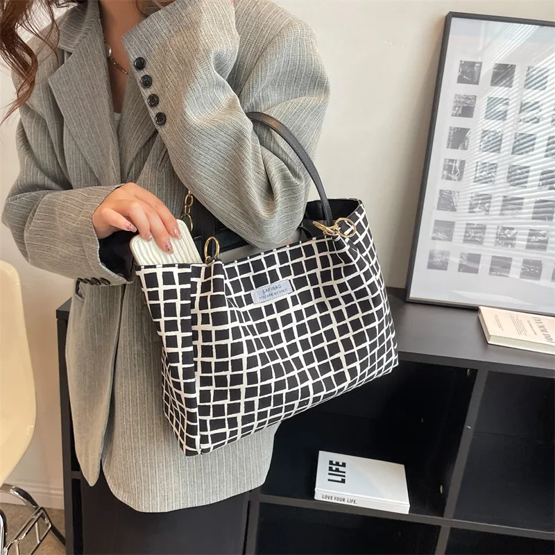 Plaid Pattern Large Capacity Women's Tote Bag