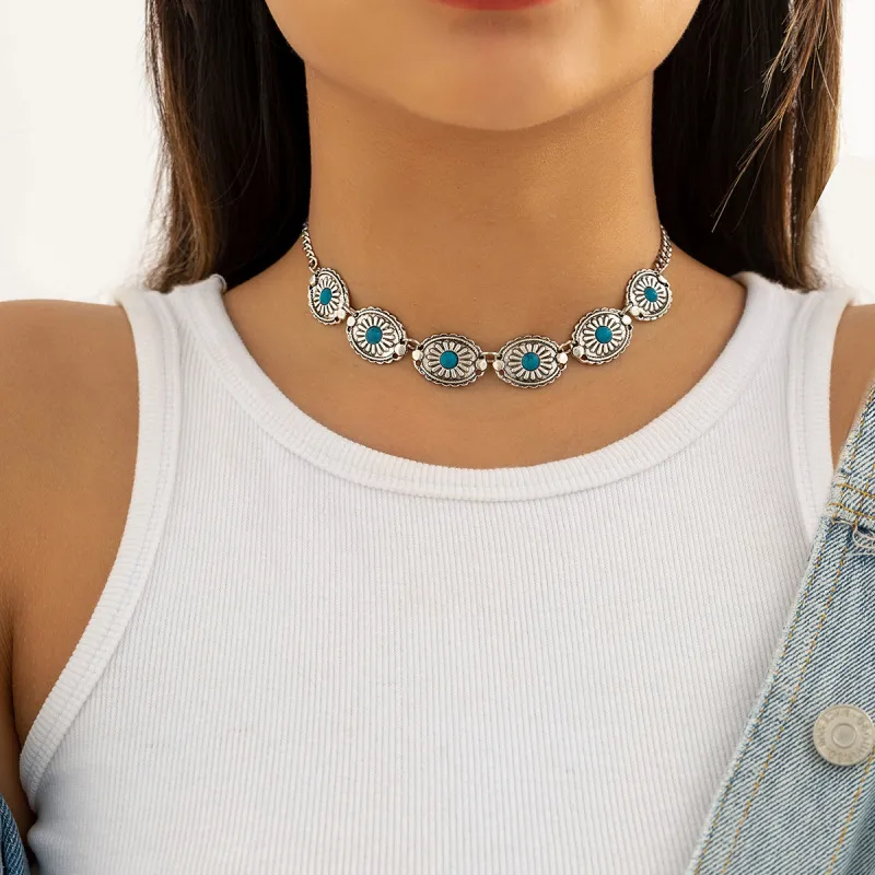 Wholesale Women Ethnic Style Carved Turquoise Pendant Alloy Necklace