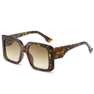 Simple Women Casual Large Plastic Frame Square Sunglasses Ac Lens