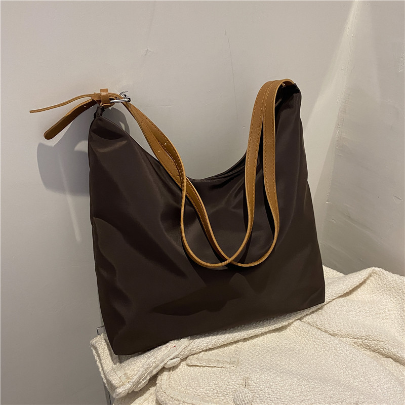 Wholesale Women'S Fashion Solid Color Underarm Bag Oxford