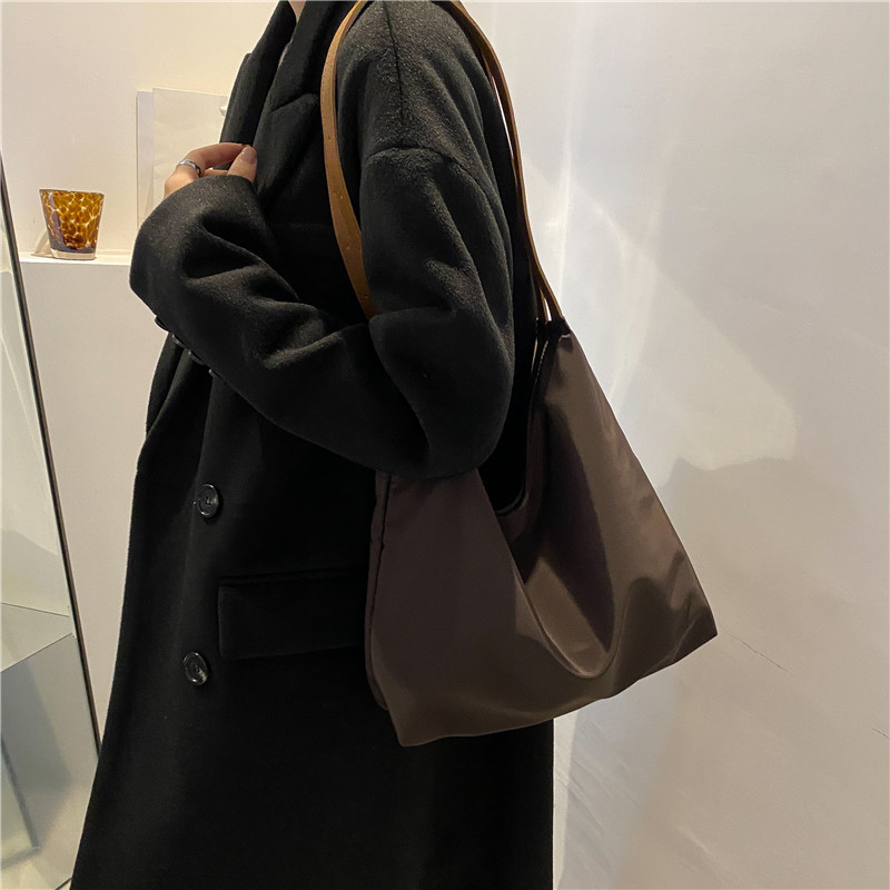 Wholesale Women'S Fashion Solid Color Underarm Bag Oxford