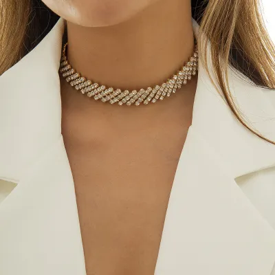 Women's Fashion Super Flash Full Diamond Clavicle Necklace Simple Geometric Alloy Rhinestone