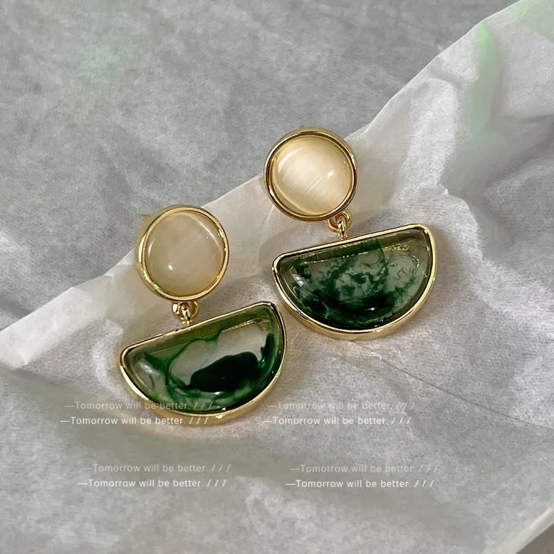 Women Vintage Irregular Smudge Resin Semicircle Earrings