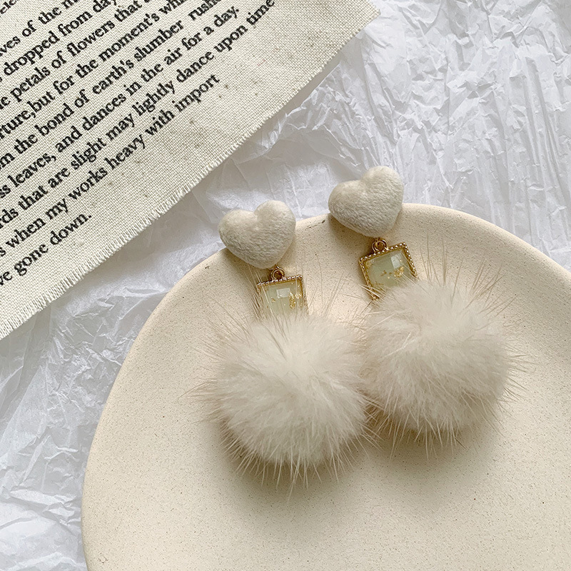Wholesale Women'S Fashion Heart Gold Leaf Mink Fur Ball