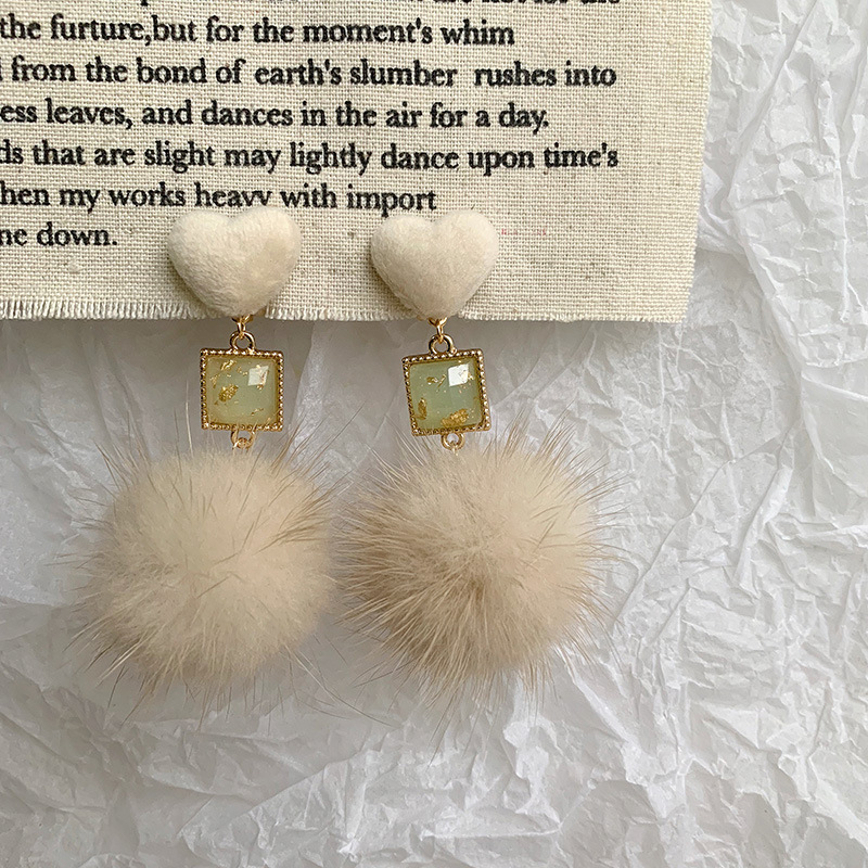 Wholesale Women'S Fashion Heart Gold Leaf Mink Fur Ball
