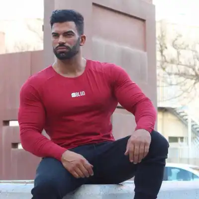 Men Fashion Solid Color Round Neck Long Sleeve Sports Fitness T-Shirt