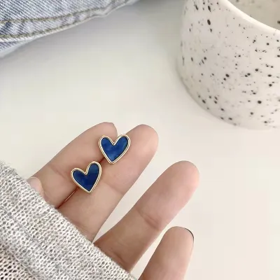 Women's Sweet Blue Heart Temperament Shell Earrings