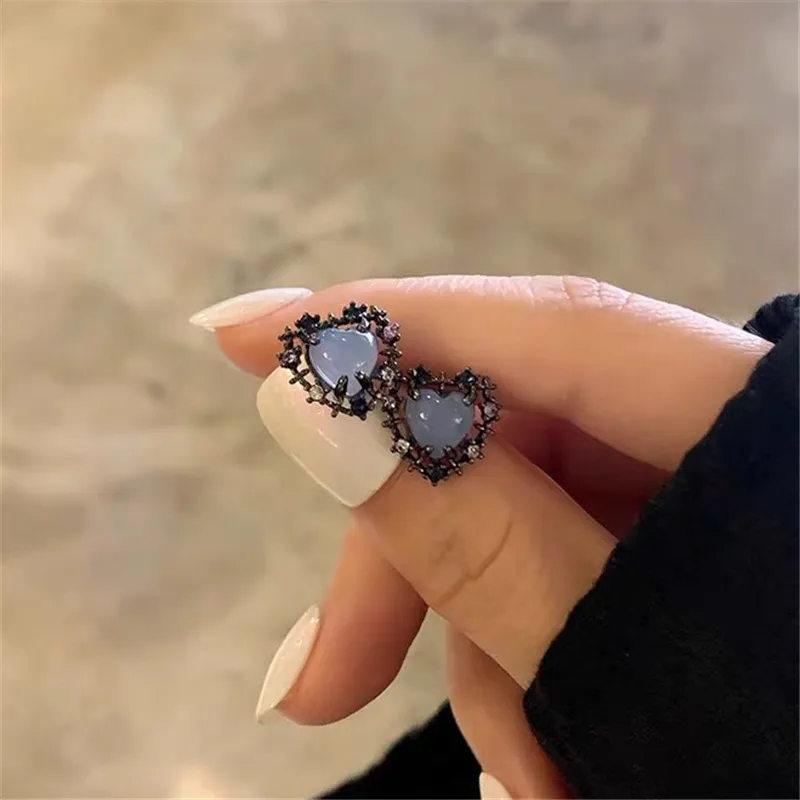 Women Sweet Heart-Shaped Blue Crystal Earrings