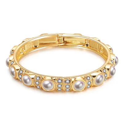 Women's Vintage Baroque Inlaid Pearl Alloy Bracelet